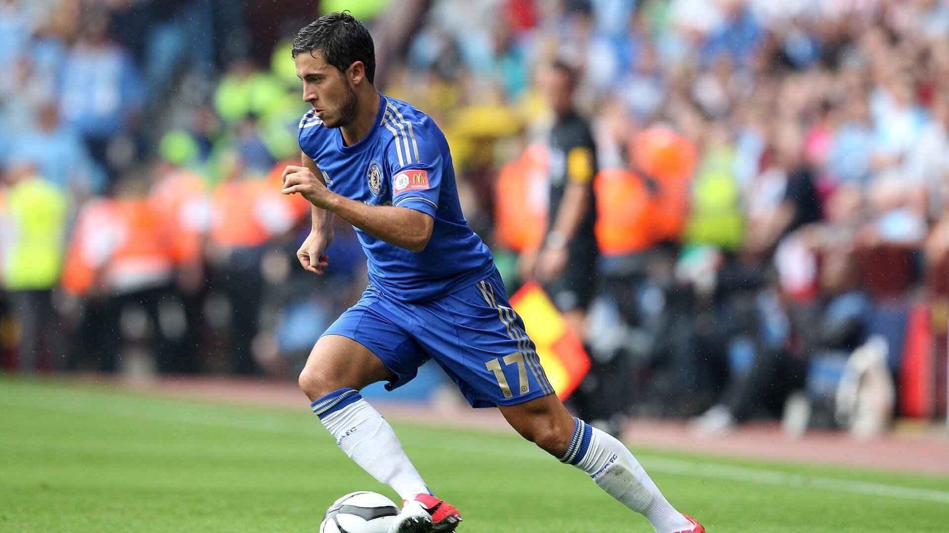 赛道上的心跳，雷诺险胜迈凯伦，佩雷兹点燃赛场